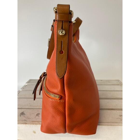 DOONEY & BOURKE MEDIUM ORNAGE PEBBLLED LEATHER SHOULDER BAG - Picture 5 of 16